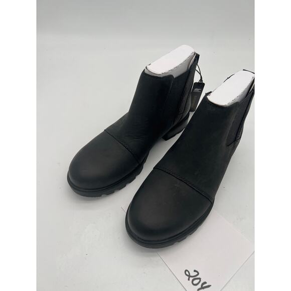 Sorel Emelie lll WP boots.  Women 6. Pull on.
B207 - Picture 10 of 16